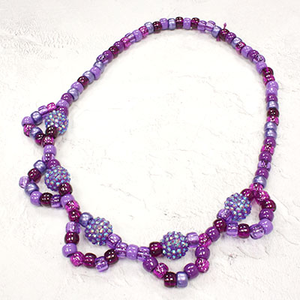 Free Instructions: Purple Pop Necklace