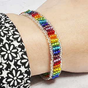 Free Instructions: Rainbow Bracelet