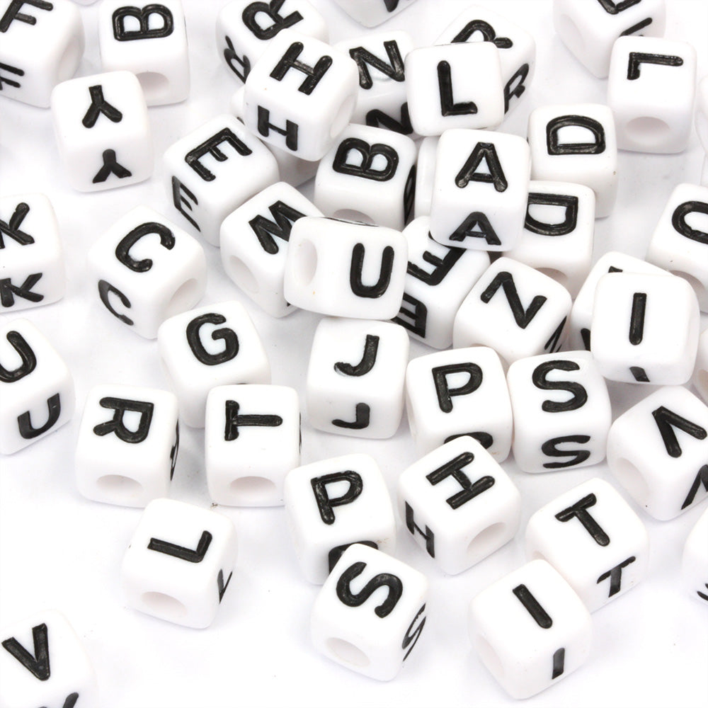 Black Letters on White Cube 8mm Pack of 100