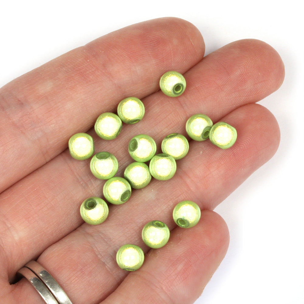 Miracle Bead Light Green Plastic Round 6mm - Pack of 200